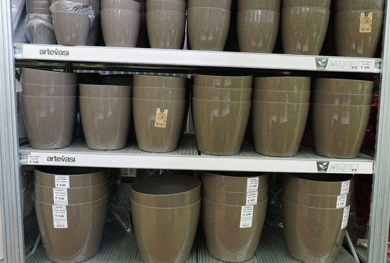 Cubremaceta marrón en Albogarden