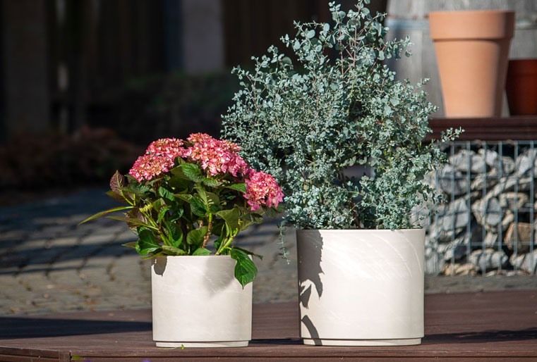 Maceta Pillar color granito de Spang