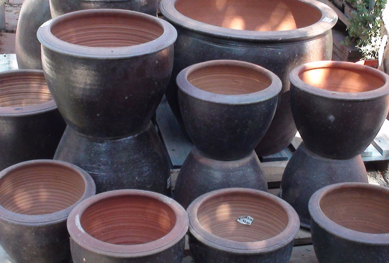 Macetas de gres en Albogarden