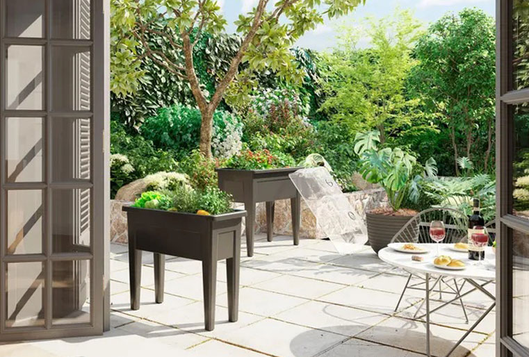 Huerto Urbano Venezia Grow Box en jardín