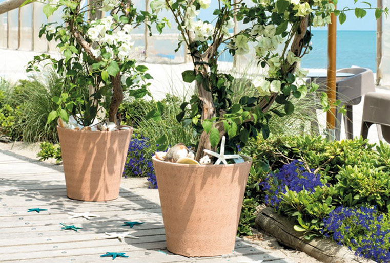 Vaso cónico barro blanco